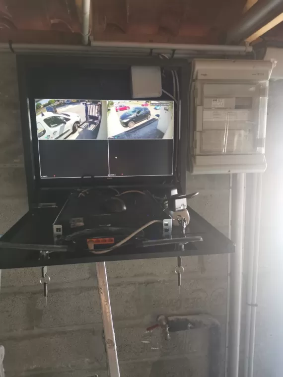 Installation d'équipements vidéos dans résidence à Saint-André-de-Cubzac